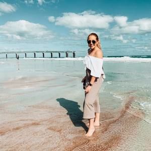 Meet your Posher, Deborah